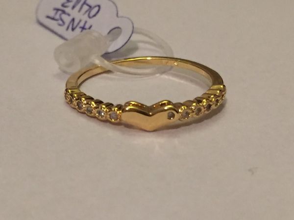 Anel Cravejado com Coração Dourado