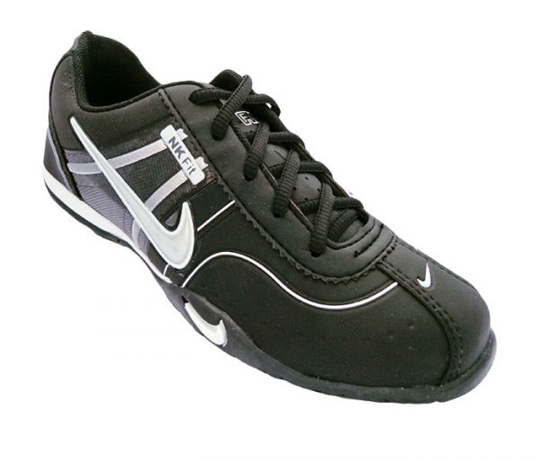 Tênis Nike Fit Preto e Prata