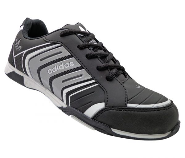 Tênis Adidas F700
