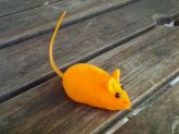 Ratinho de brinquedo para gatos com apito - 1 unidade Laranja