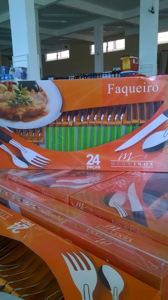 faqueiro cabo de plastico megainox
