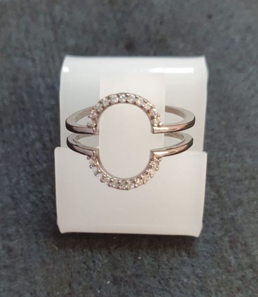 Anel Circulo Vazado Prateado