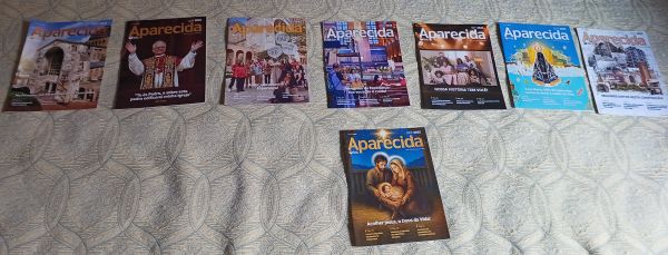 Lote com 8 Revistas Campanha dos Devotos Nossa Senhor Aparecida 2025 Católica Cristã Maria Jesus