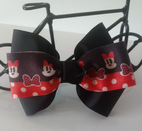 Laço Duplo Sobreposto Minnie