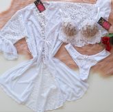 Hoby em Tule com Renda