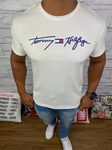 Camiseta Tommy Hilfiger Creme Marca: Tommy Hilfiger REF. CTHC09