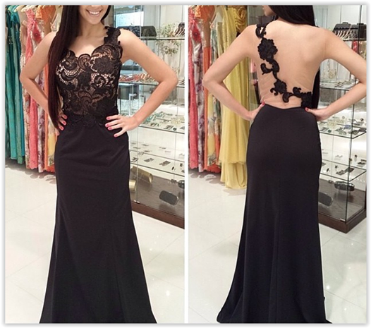 Vestido Longo Festas Detalhes em Tule