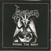 Venom - Kissing The Beast - 2 CDs (Semi-Novo)