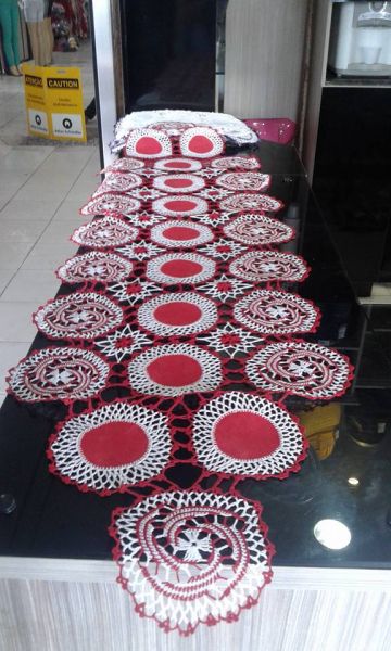 TRILHO DE MESA CROCHE BOLA