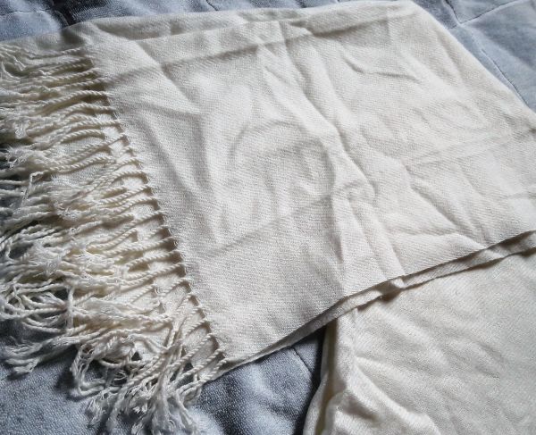 Cachecol off white novo