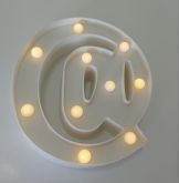 Luminária LED Arroba Branco 21cm