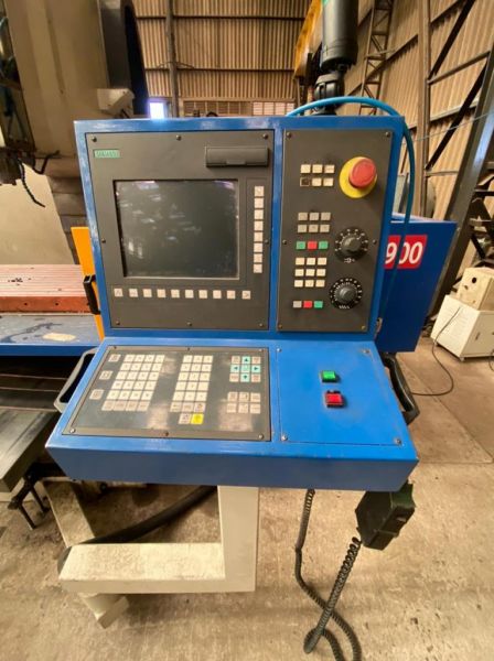 Fresadora CNC VEKER VK-4900 Usado