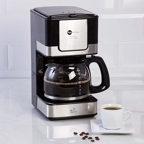 Cafeteira Elétrica Fun Kitchen Home Coffee (PRESENTEADO) INDISPONÍVEL
