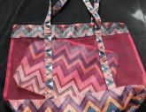 Bolsa de praia  linda  Rosa com desenhos  geométricos