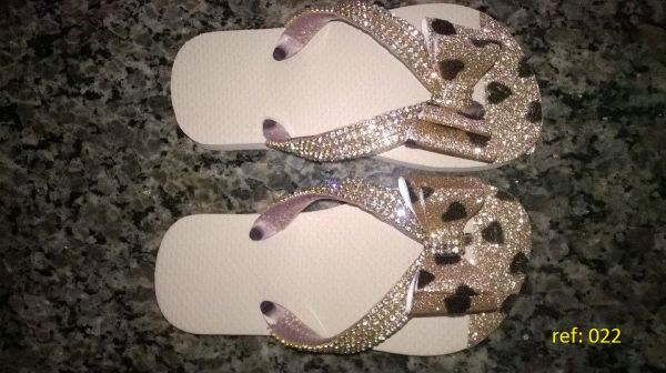 CHINELO BORDADO