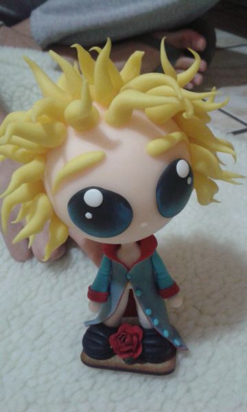 boneco colecionável ( o pequeno principe )  17 cm de autura