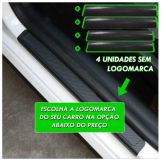 O Protetor CarbonFiber® conta com 4 peças da soleira da porta de Carro