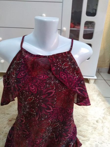 BLUSA SEM MANGA ESTAMPADA