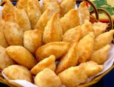 Pastelzinho de presunto e queijo