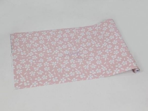 papel-de-parede-com-fundo-em-rosa-claro-com-detalhes-em-branco-infantil-MODELO 04