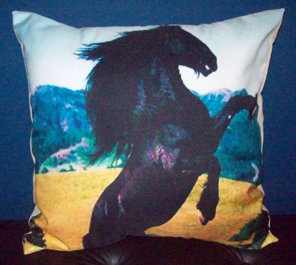 Almofada Cavalo Empinado