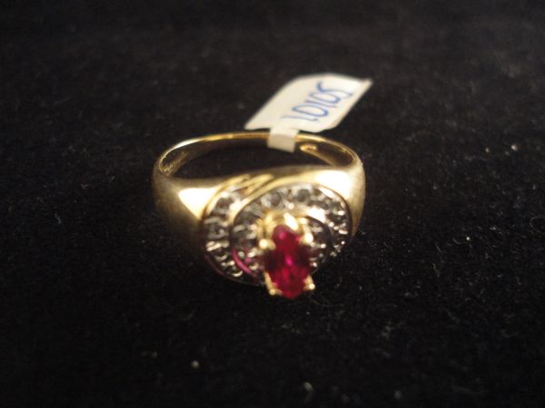 anel de formatura flor ouro 18 k com brilhantes