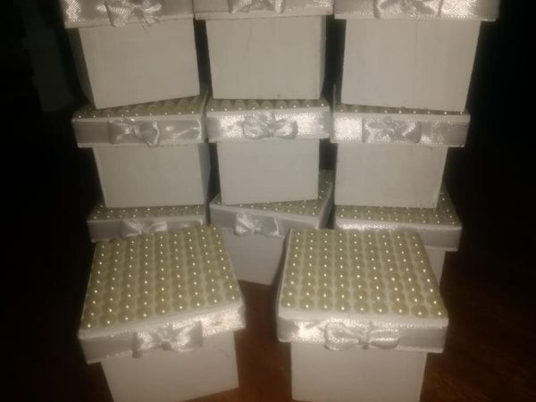 Caixinha de MDF decorada com Pérolas