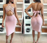 Vestido da nova moda , com lantejoulas e costas de fora