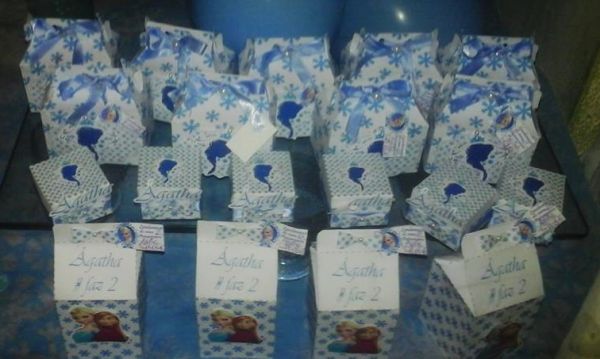 Kit lembrancinhas personalizadas 50 peças