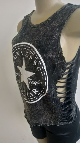 Cropped Lavado Preto All Star Cortes lateral. Ref: CR01