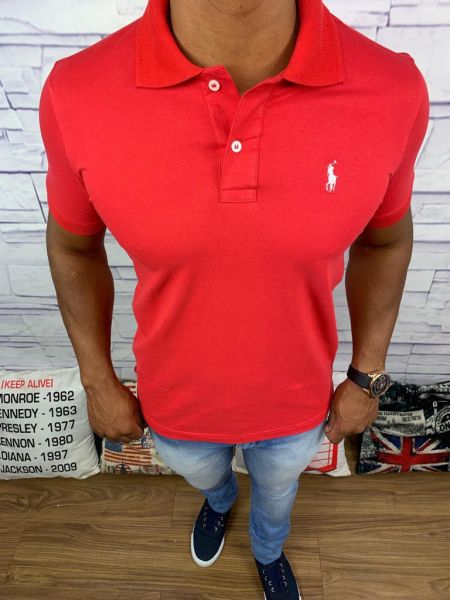 Polo Ralph Lauren Vermelha com cavalo Branco      Marca: Ralph Lauren     REF. PR87