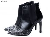 Bota Cano Curto BICO FINO PRETA- TORRICELLA