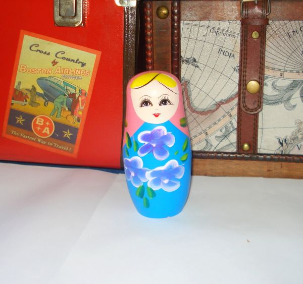 Matrioska Composta Por 7 Bonecas - Uma Dentro Da Outra 18cm