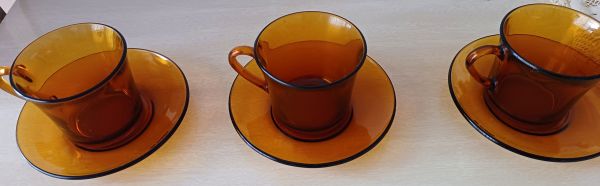 Kit com 3 Xícaras de Chá Duralex com Pires Âmbar Marrom Antiga Anos 80