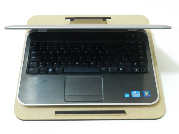 SUPORTE PARA NOTEBOOK COM ALTURA REGULAVEL