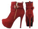 9- BOTA CANO CURTO DE LUXO ARRASADORA VERMELHA