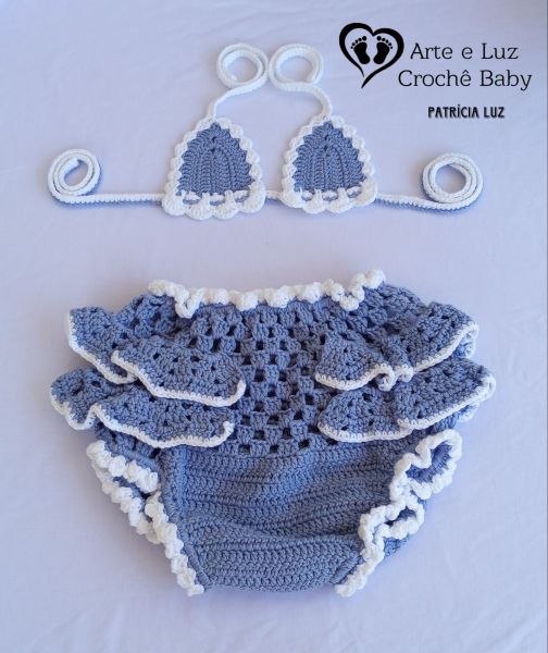 Biquine com calcinha de babados