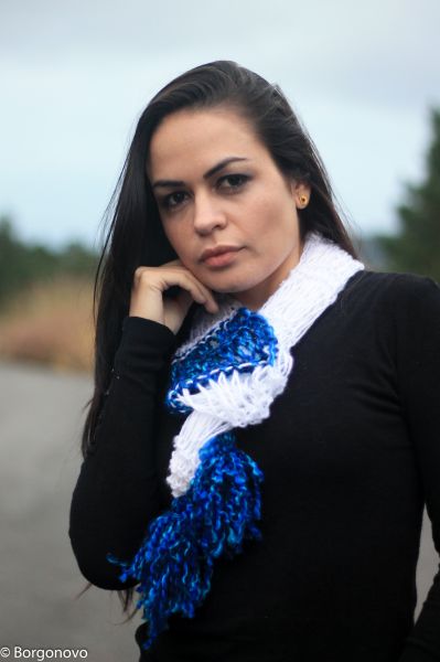 PE - Cachecol azul/branco - tricô