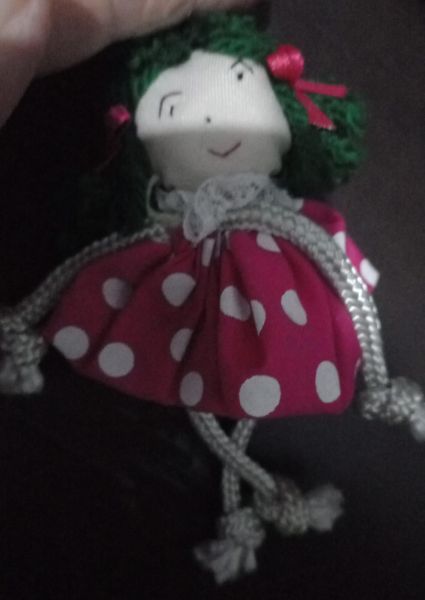 Bonequinha de fuxico