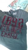 Camisa gola V Stamp Alto Relevo