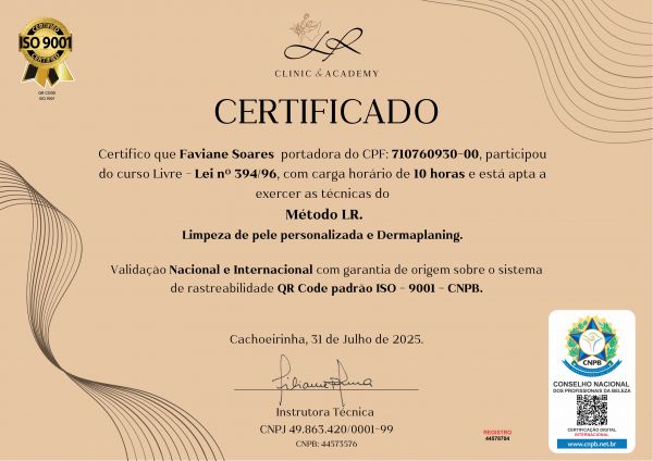 FAVIANE SOARES