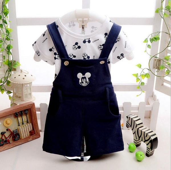 Conjunto com Jardineira