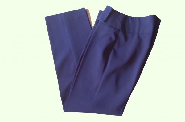 Calça social Request azul . TAM 38 . R$ 20,00