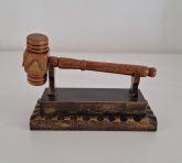 Mimo mini malhete na base (Quadrado)