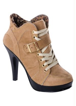 Sneaker de Salto Fino Bege