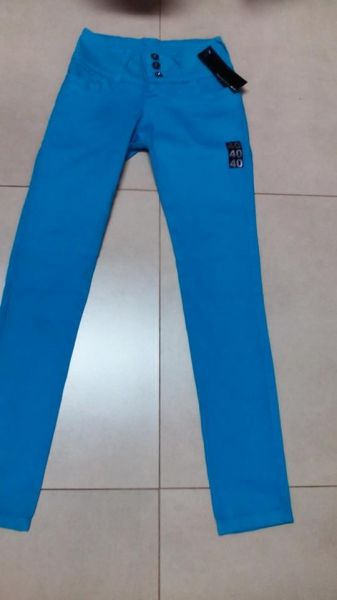 Calças Jeans coloridas