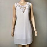 VESTIDO RETO EM  RENDA