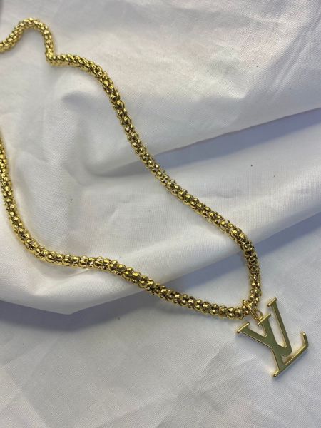 *colar feminino Luís vitton de aço inoxidável