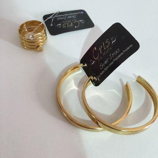 Conjunto de Brinco e anel
