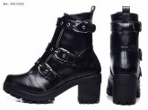 1-Ankle Boot com meia pata feminina roqueira- bota cano curto salto TORRICELLA inverno luxo